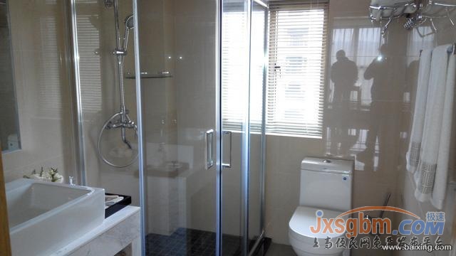 新城國際 3室2廳2衛 毛坯房