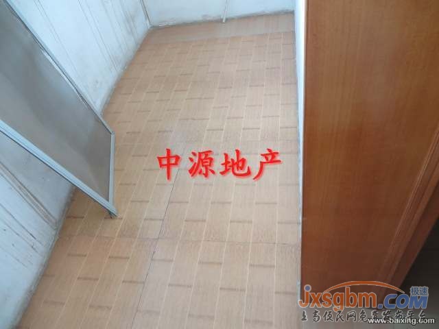 上高和平路4樓，家具家電全配很多是新的，有地下室！