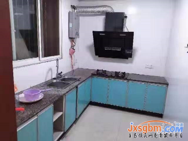 上高歐陸名居電梯江景三房配家具家電用天燃氣