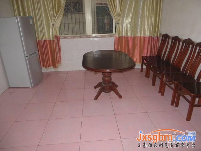 上高建設北路二樓大三室兩衛無暗間證件全包過戶可按揭