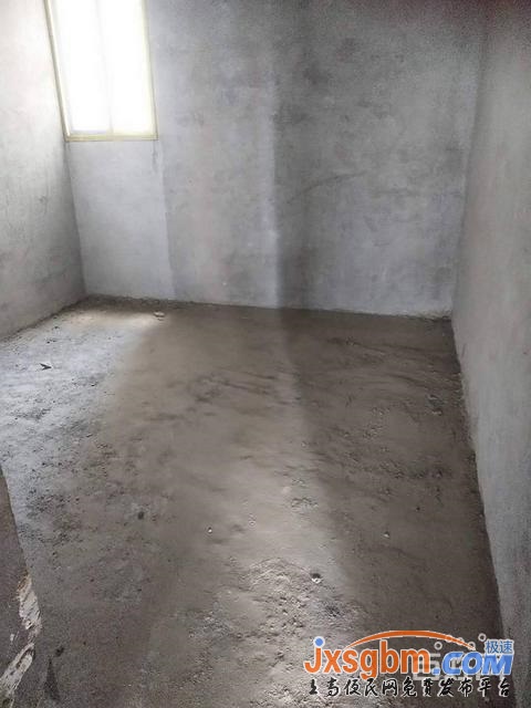 上高鏡山小學旁4樓毛坯三房證件齊全49萬包過戶