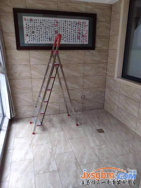 上高花園樓梯房三樓精裝四房帶中央空調三證滿2年柴棚10平