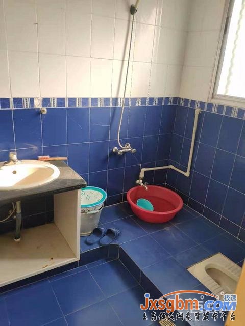 上高街心三房普裝邊間帶地下室三證包過戶有地下室按揭