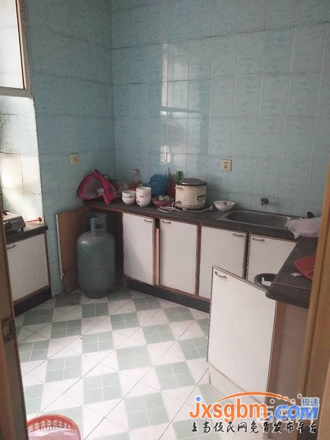 上高紅太陽對面普裝三房家具家電全配好停車近四中