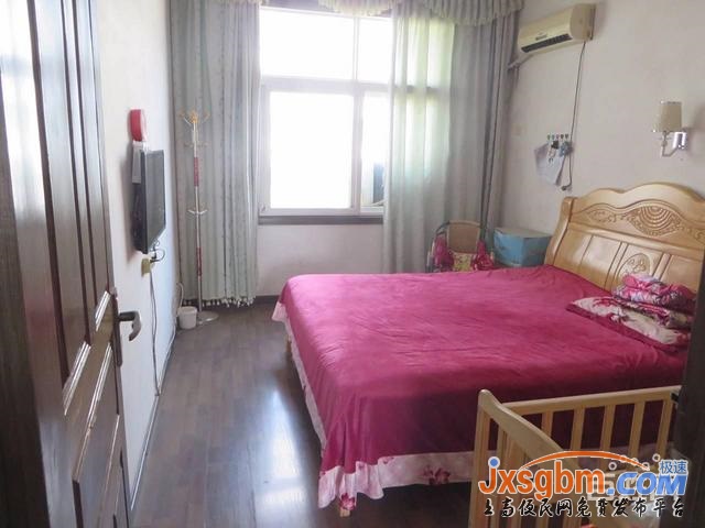 上高蘭家大道4樓三室兩衛家私全配四空調三床雙開門冰箱