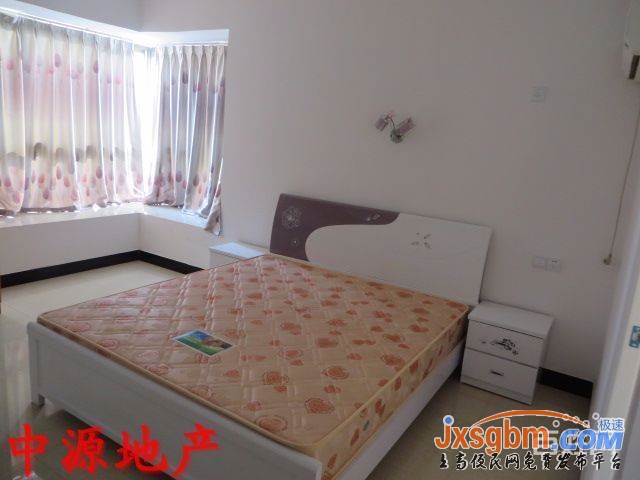 上高朗潤超市旁3樓三室兩衛家私全配三空調三床光線好