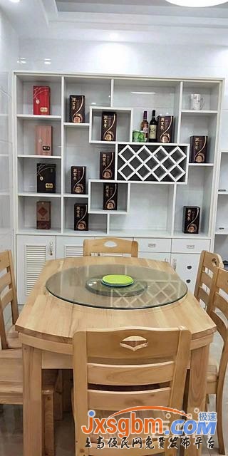 上高三中附近4樓三房精裝僅住一年地下室5平送家私用燃氣