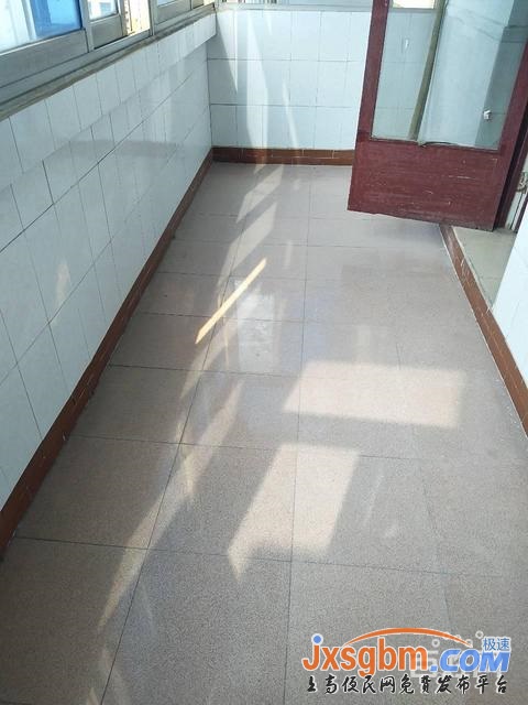 上高朗潤超市旁普裝4樓三室家私全配兩空調帶車庫安靜