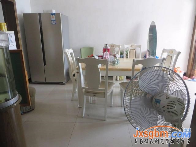 上高蘭家大道4樓三室兩衛家私全配四空調三床雙開門冰箱