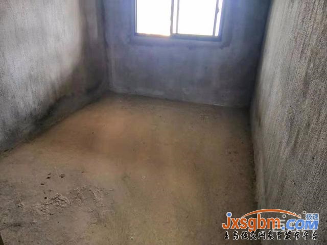 上高世紀豪庭好樓層毛坯三房帶車庫三證滿2年廣場旁急