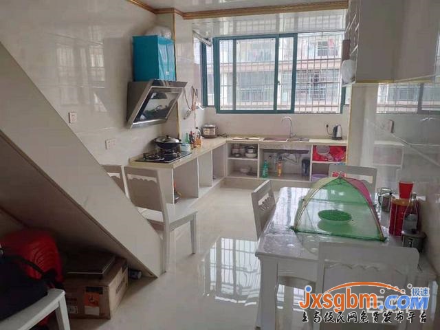 上高歐錦名城前年裝修僅住一個月帶車庫有露臺送家私急賣