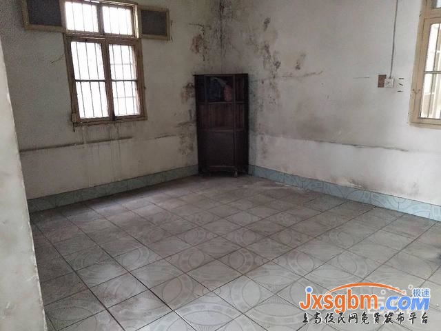 上高水果街第一排3樓有床一張光線好出行方便急租