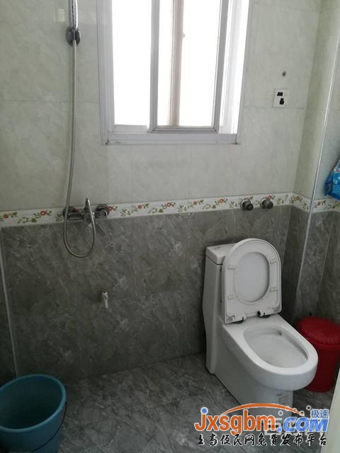 上高四中附近5樓精裝修三房除電視外送近朗潤超市