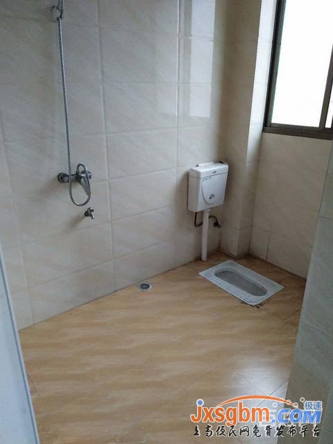 上高交通路5樓三室兩衛家私全配(兩空調)近朗潤四中