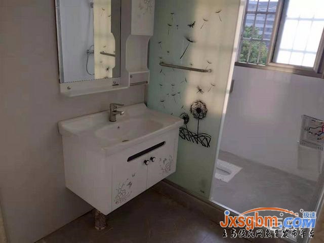 上高學園路三樓三房新裝修送新家具帶地下室三證讀書近可按揭