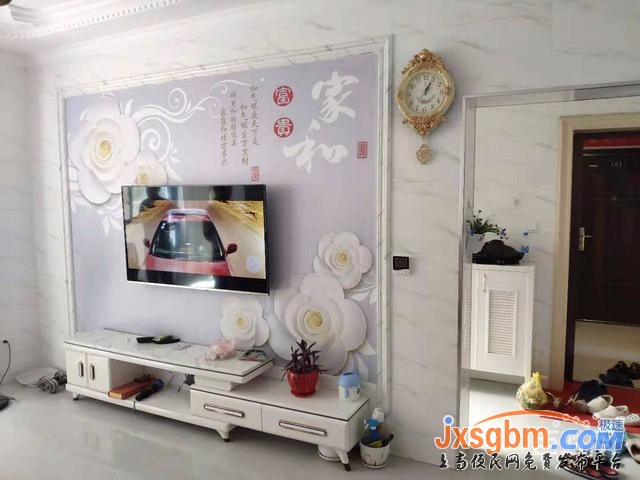 上高花園裝修僅住半年四房兩衛帶車位及地下室送家具家電