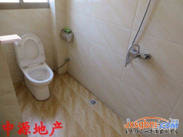 上高朗潤超市旁3樓三室兩衛家私全配三空調三床光線好