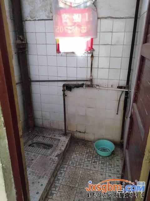 上高水果街第一排3樓有床一張光線好出行方便急租