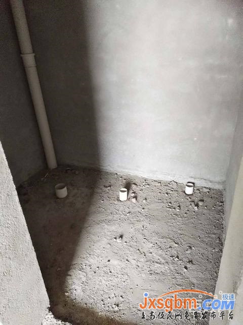 上高鏡山小學旁4樓毛坯三房證件齊全49萬包過戶