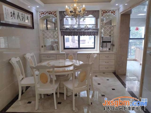 上高花園樓梯房三樓精裝四房帶中央空調三證滿2年柴棚10平