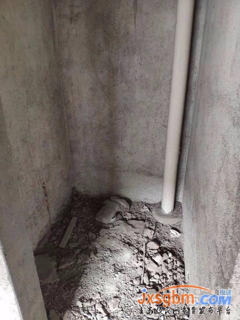 上高蘭家大道5樓毛坯三房兩衛地下室10平證件齊全可按揭