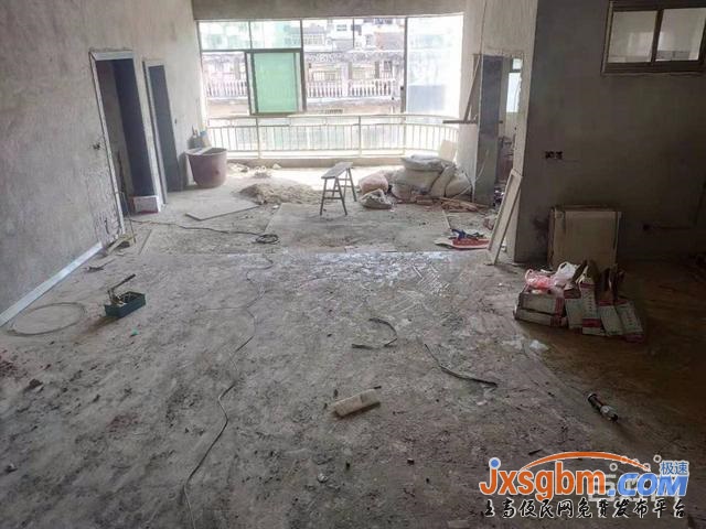 上高逸夫小學對面半裝修三房158平無證20萬讀書近