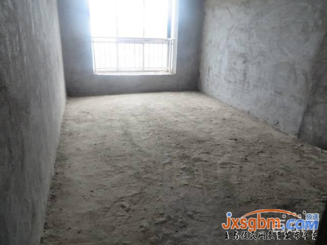 上高榮盛華府三樓毛坯三房帶車庫三證可按揭小區環境好