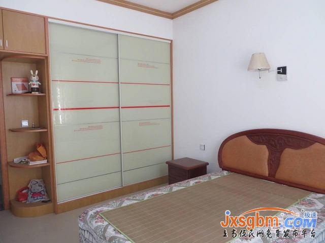 上高錦豐路普裝5樓三室除空調電視外都有帶地下室好停車