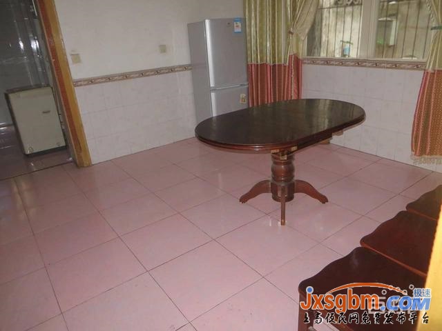 上高建設北路二樓大三室兩衛無暗間證件全包過戶可按揭