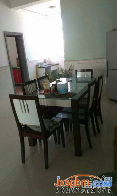 上高敖陽北路裝修大戶無暗間帶地下室證件全可按揭地段好