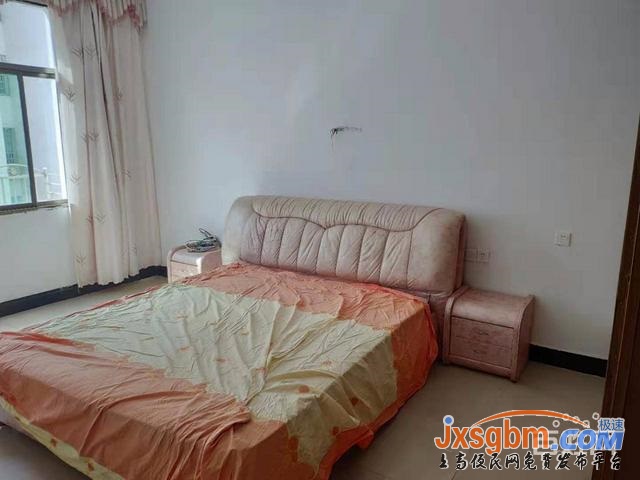 上高商城南路三樓三房家具家電全配(兩空調三床)