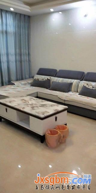 上高三中附近4樓三房精裝僅住一年地下室5平送家私用燃氣