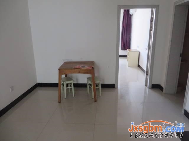 上高紅太陽旁兩房除電視外家具家電全配好停車