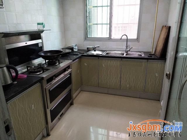 上高朗潤超市對面4樓三房家具家電全配用天燃氣