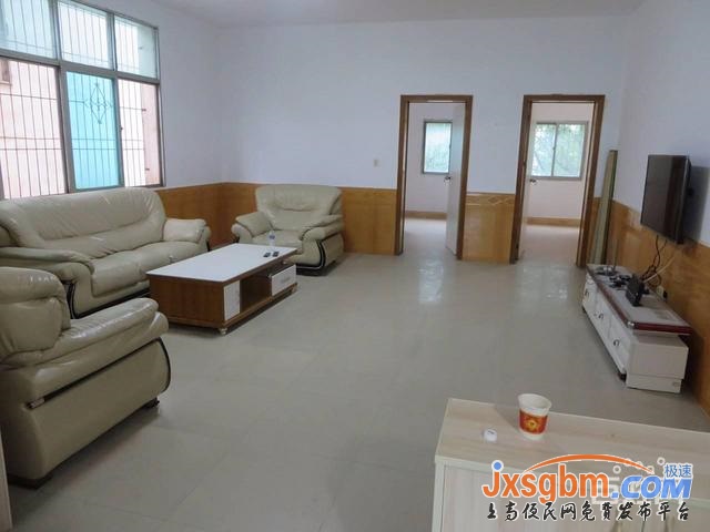 上高四中旁邊3樓翻新裝修三室家具家電全配用天燃氣