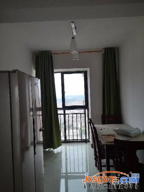 上高紫金國清爽兩房家具家電全配可租半年付款靈活