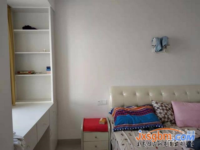 上高街心萬象廣場電梯兩房精裝修家具家電全配帶車位