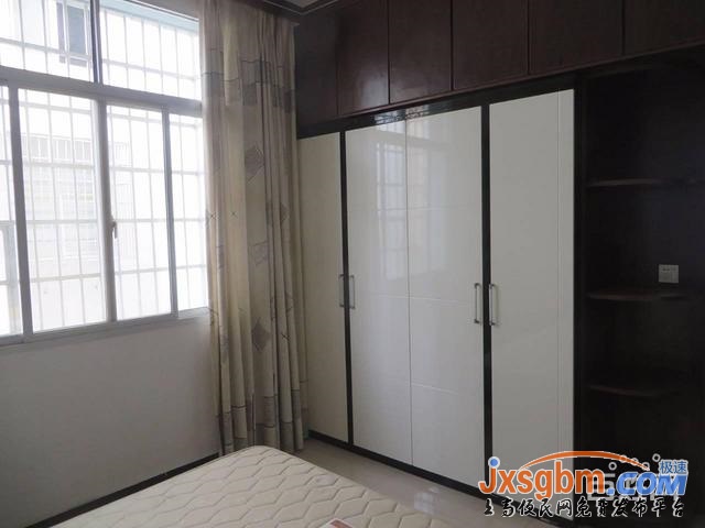 上高芙蓉佳苑2樓精裝三室送家私產權車庫32平讀書近