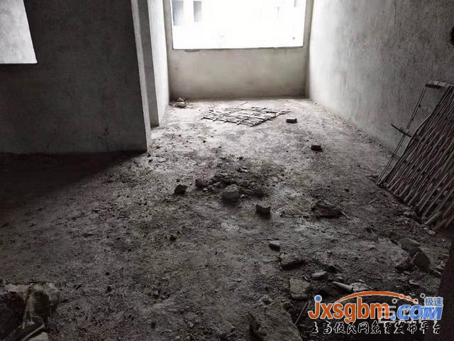 上高新城區萬家毛坯三房帶車庫18萬地段好陽光充足