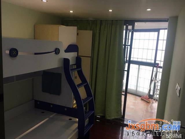 上高朗潤超市樓上精裝兩房送家具家電帶車位三證包過戶