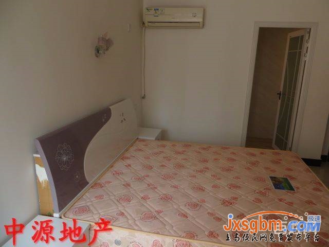 上高朗潤超市旁3樓三室兩衛家私全配三空調三床光線好