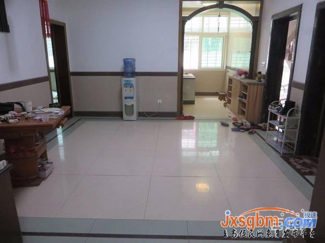 上高錦園小區普裝2樓三房帶車庫36平證件齊全可按揭