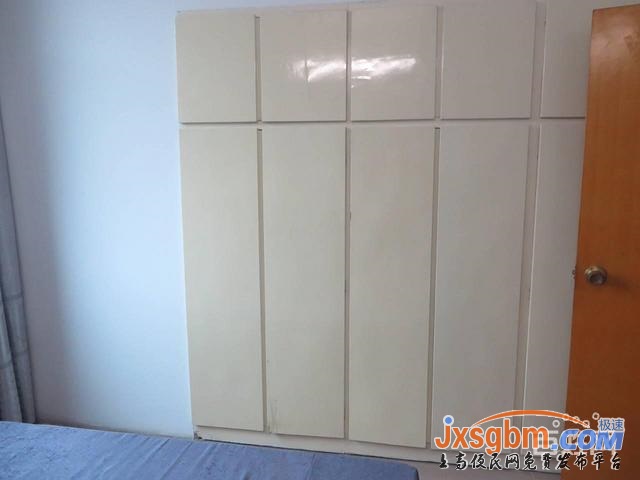 上高交通路5樓普裝送家私兩房證件齊全可按揭37萬包過戶