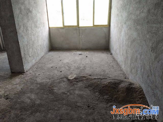 上高芙蓉嘉苑5樓毛坯三房已三通三證滿2年近鏡山小學