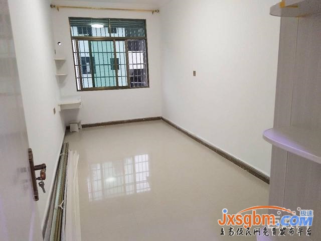 上高大公館旁新裝修未入住三房兩衛帶兩個地面車庫