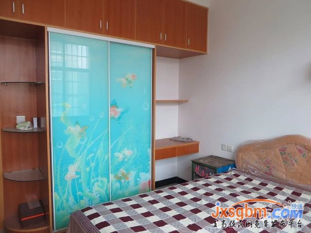 上高建設南路五樓家具家電全配(兩空調兩床)用天燃氣