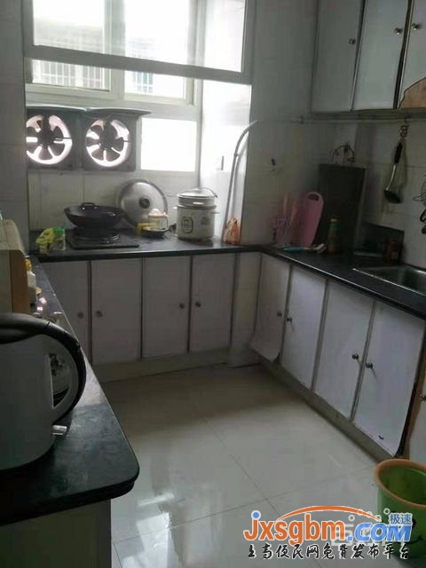 上高逸夫小學附近三房家具家電全配(兩空調三床用燃氣