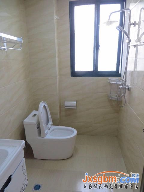 上高新城小區電梯三房精裝家私全配(四空調三床)