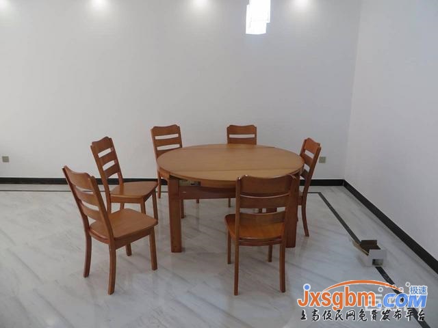 上高新城小區電梯三房精裝家私全配(四空調三床)