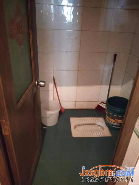 上高沿江東路一樓配席夢思床帶廚房衛生間3千6